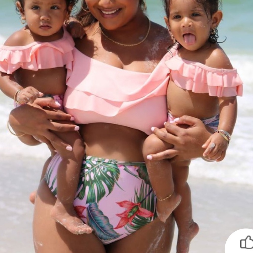 2-PC Pink Floral Bikini NWT - Picture 7 of 7
